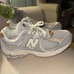 New Balance White and Gray Athletic Shoes